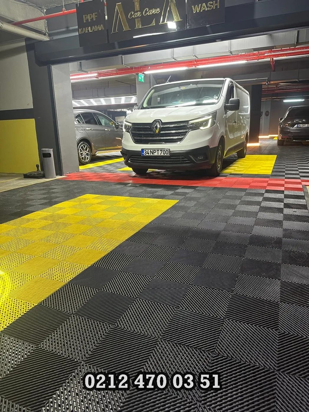Detailing stüdyosu plastik zemin karosu uygulaması